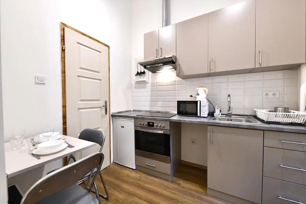 Cute Gallery Apartment Close To The Basilica, Queen Budapest